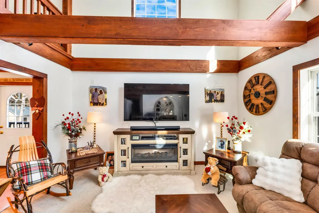 11 Gilson Farm Lane Hartland VT 05048