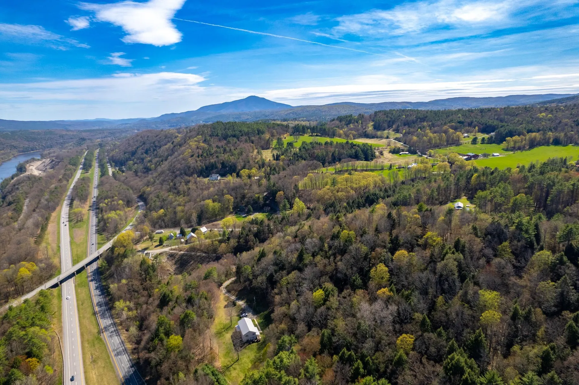 11 Gilson Farm Lane Hartland VT 05048