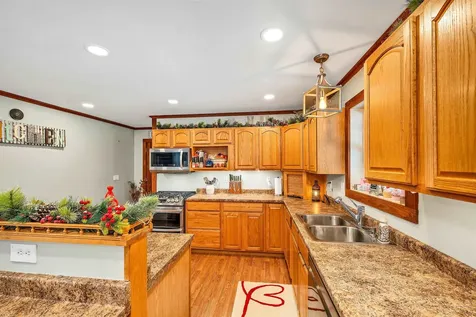 11 Gilson Farm Lane Hartland VT 05048