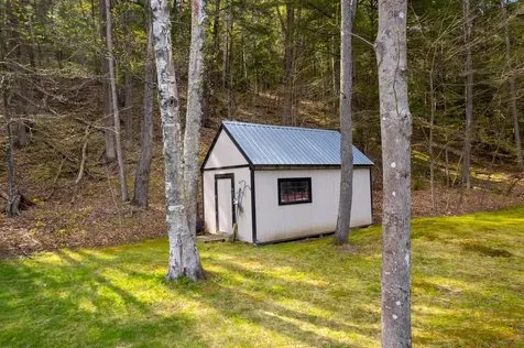 11 Gilson Farm Lane Hartland VT 05048