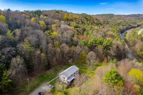 11 Gilson Farm Lane Hartland VT 05048