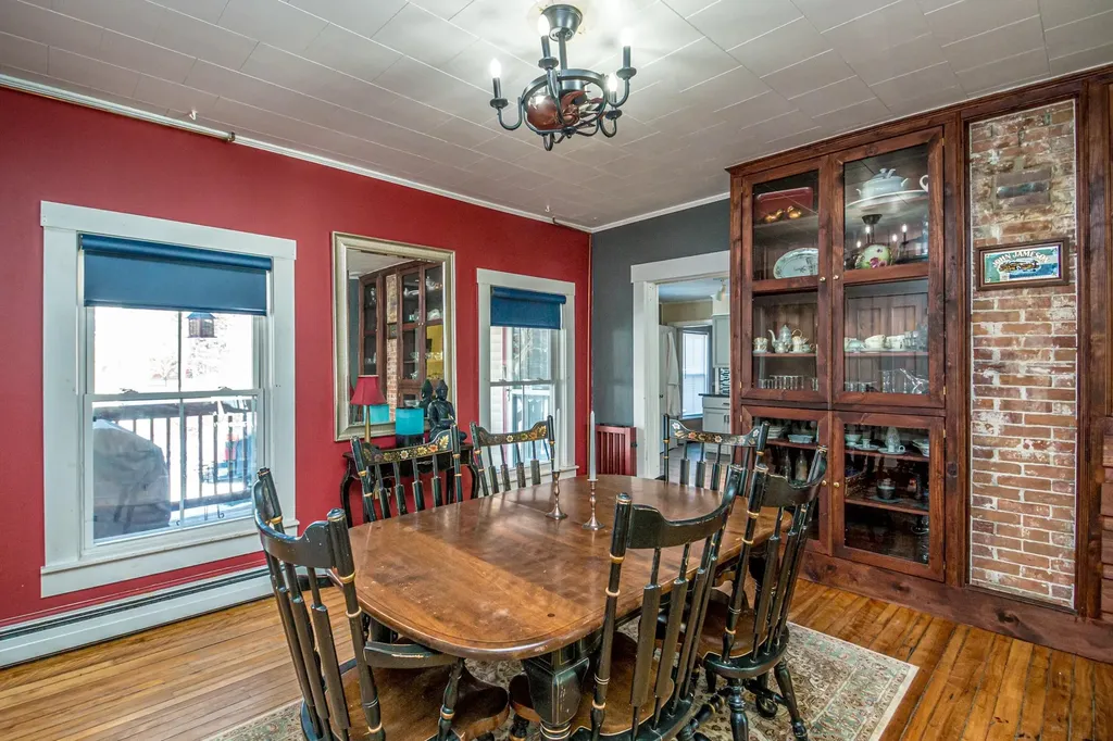 30 Portland Street Lancaster NH 03584