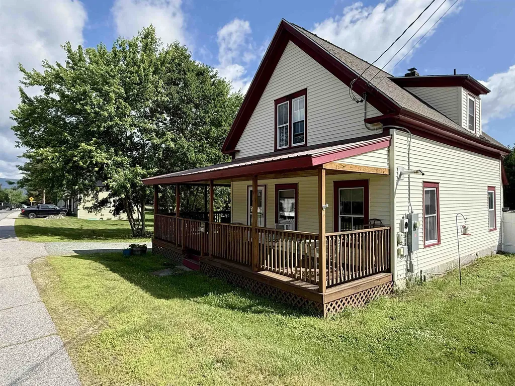 30 Portland Street Lancaster NH 03584