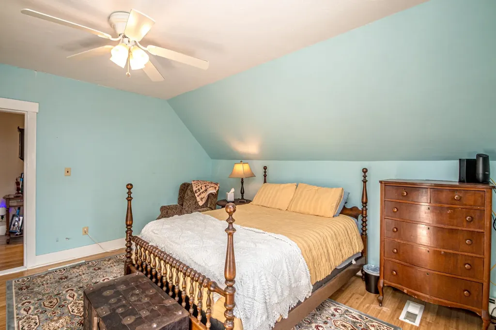 30 Portland Street Lancaster NH 03584