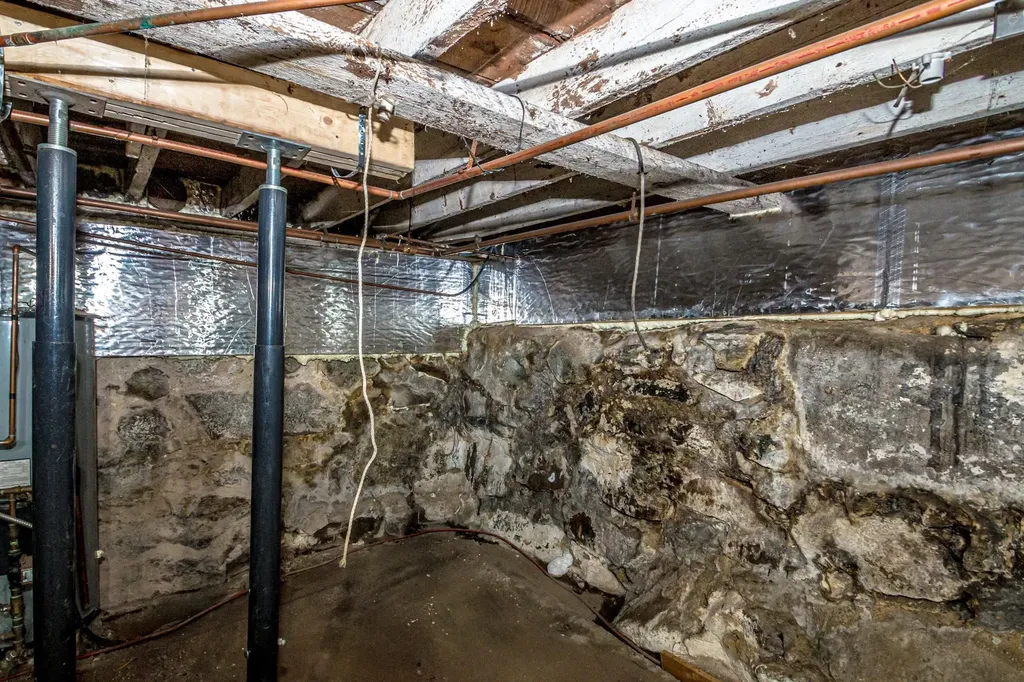 30 Portland Street Lancaster NH 03584