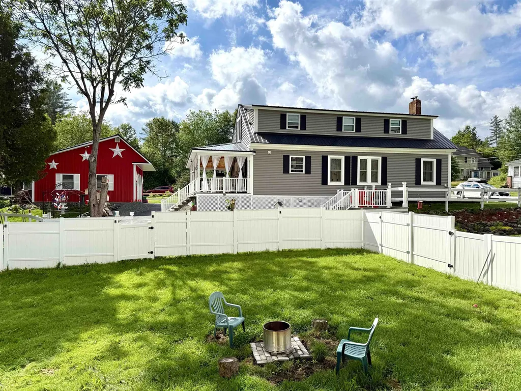 30 Portland Street Lancaster NH 03584