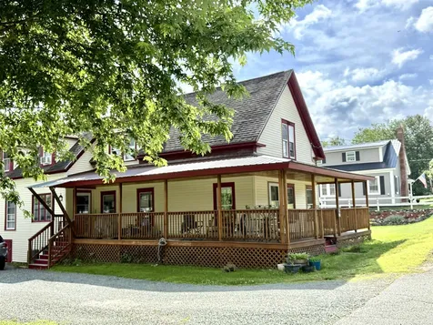 30 Portland Street Lancaster NH 03584