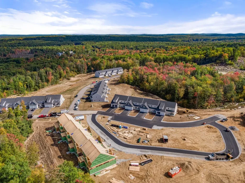 30 Driftwood Circle Sandown NH 03873