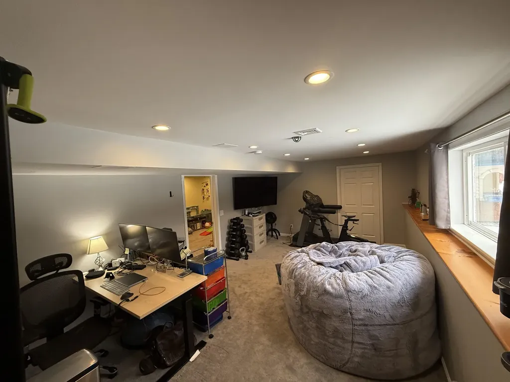 220 Fox Run Colchester VT 05446