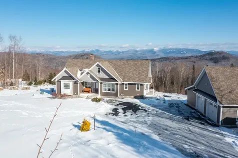 34 Loft Circle Campton NH 03223