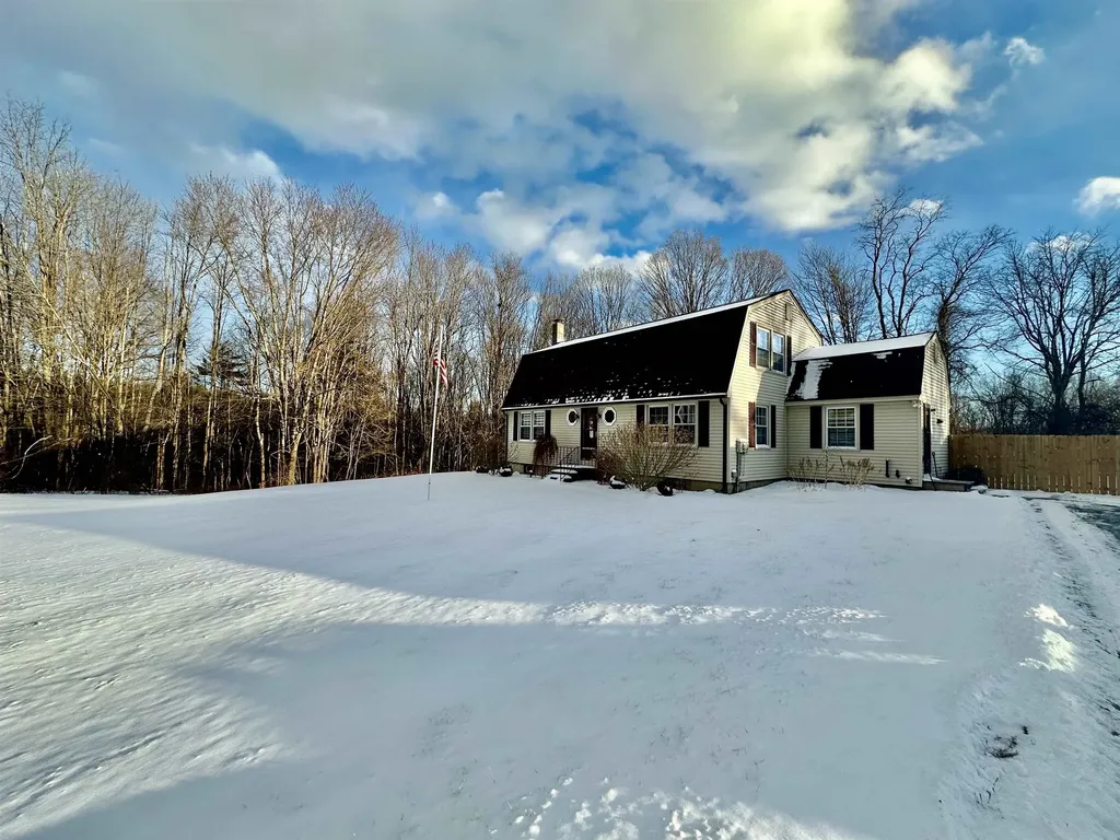 7 Bryson Place Claremont NH 03743