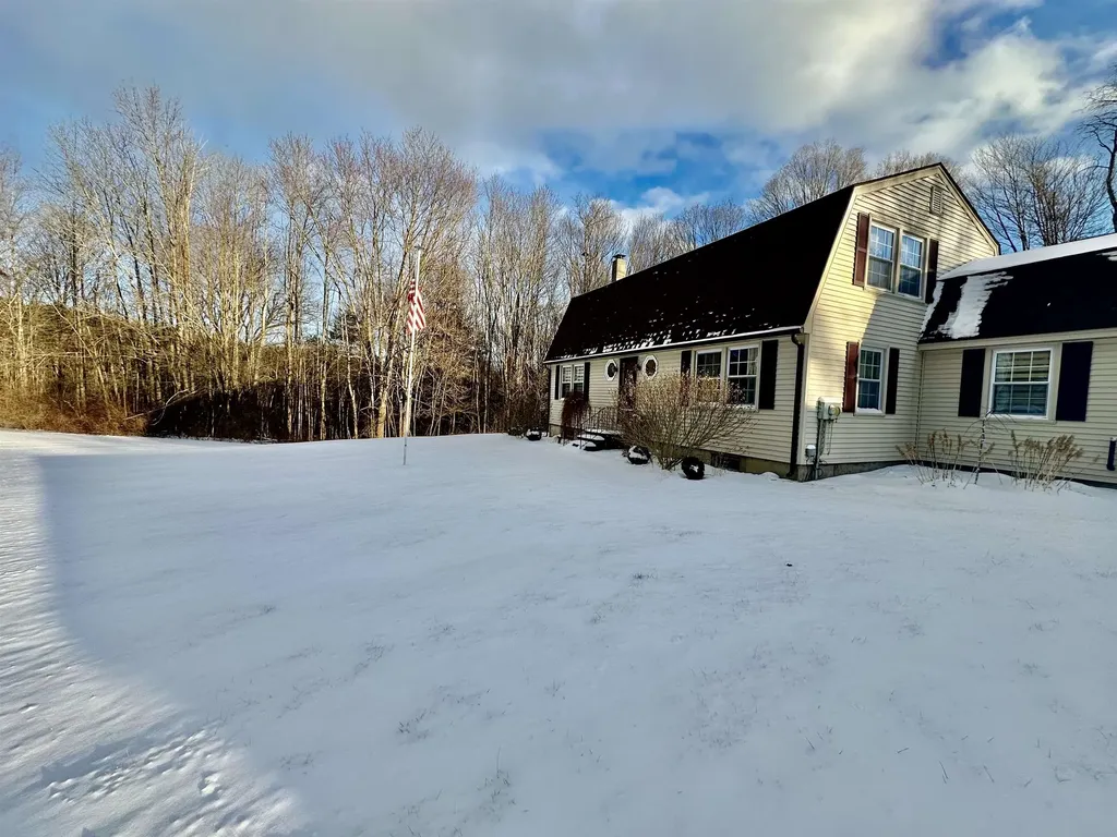 7 Bryson Place Claremont NH 03743