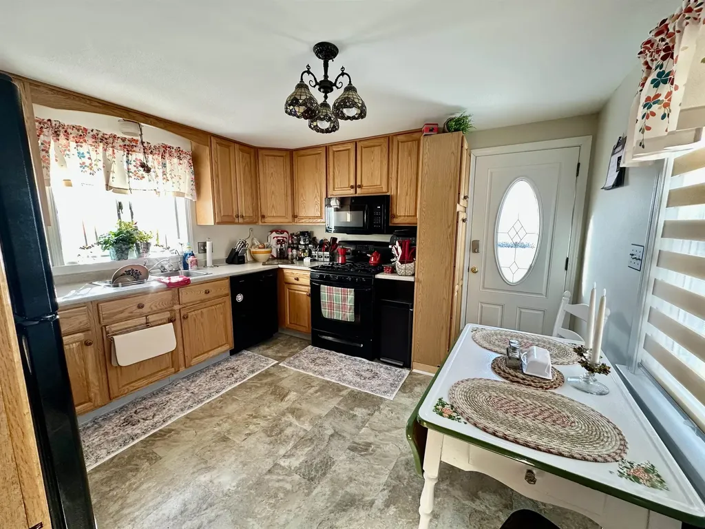 7 Bryson Place Claremont NH 03743