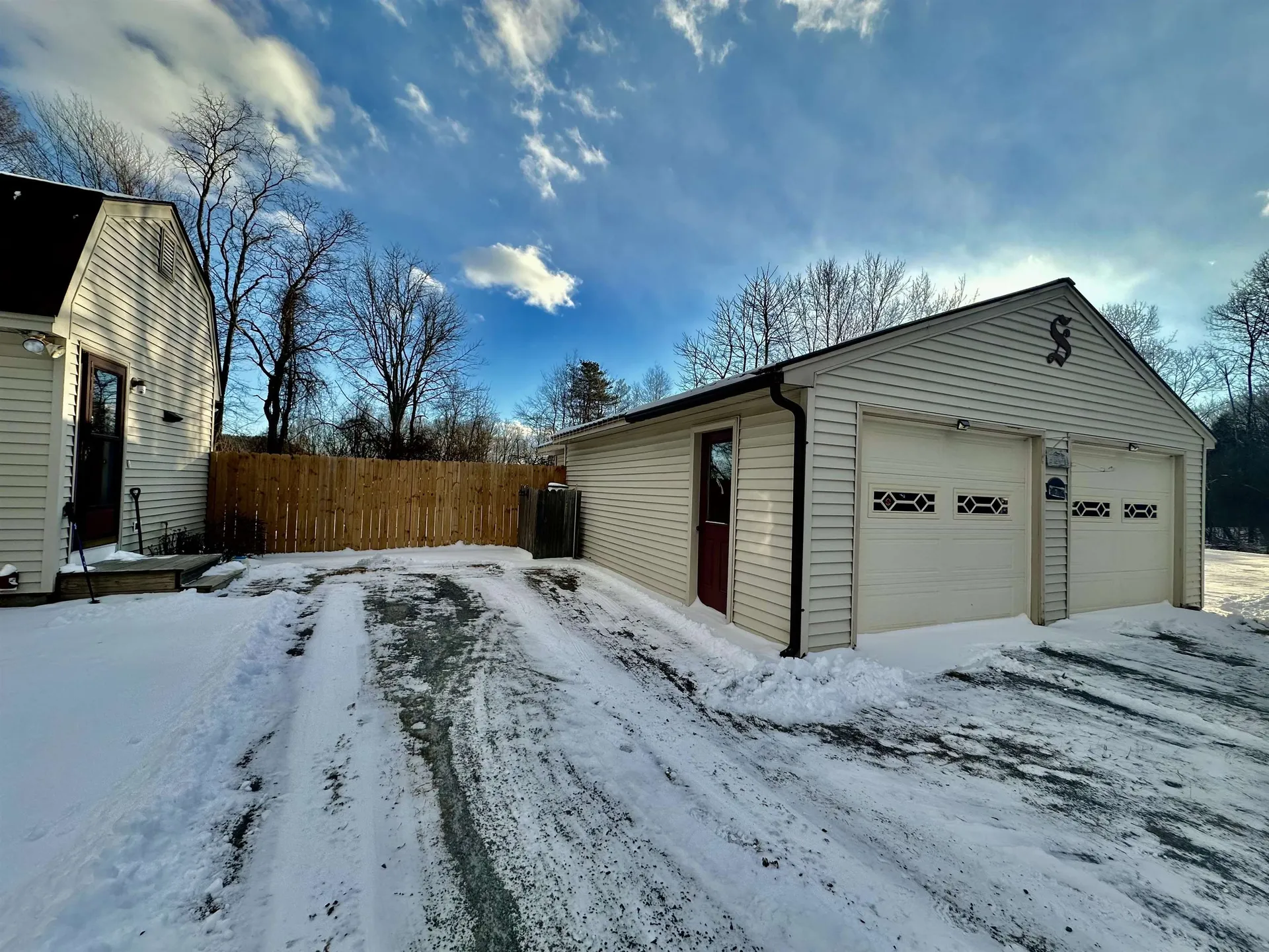7 Bryson Place Claremont NH 03743