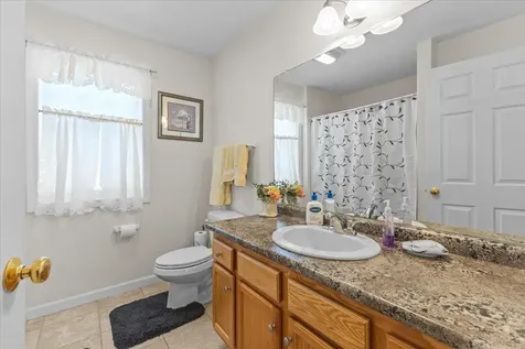 207a Ledgewood Lane Georgia VT 05468