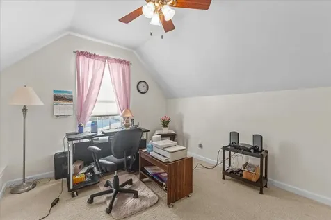 207a Ledgewood Lane Georgia VT 05468