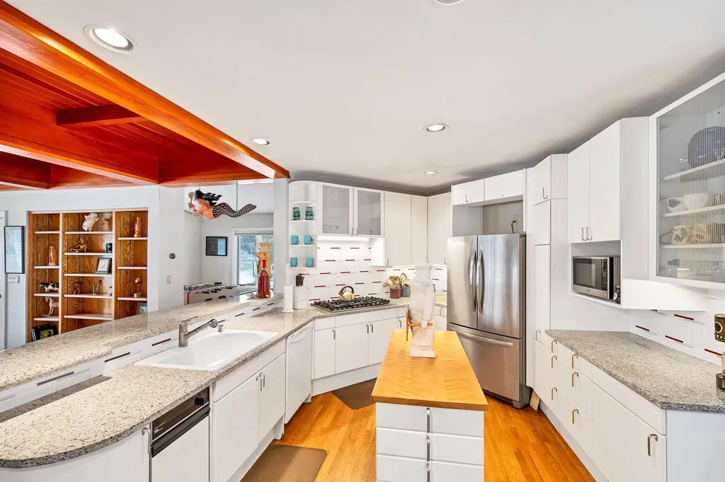 497 West Shore Road Hebron NH 03241