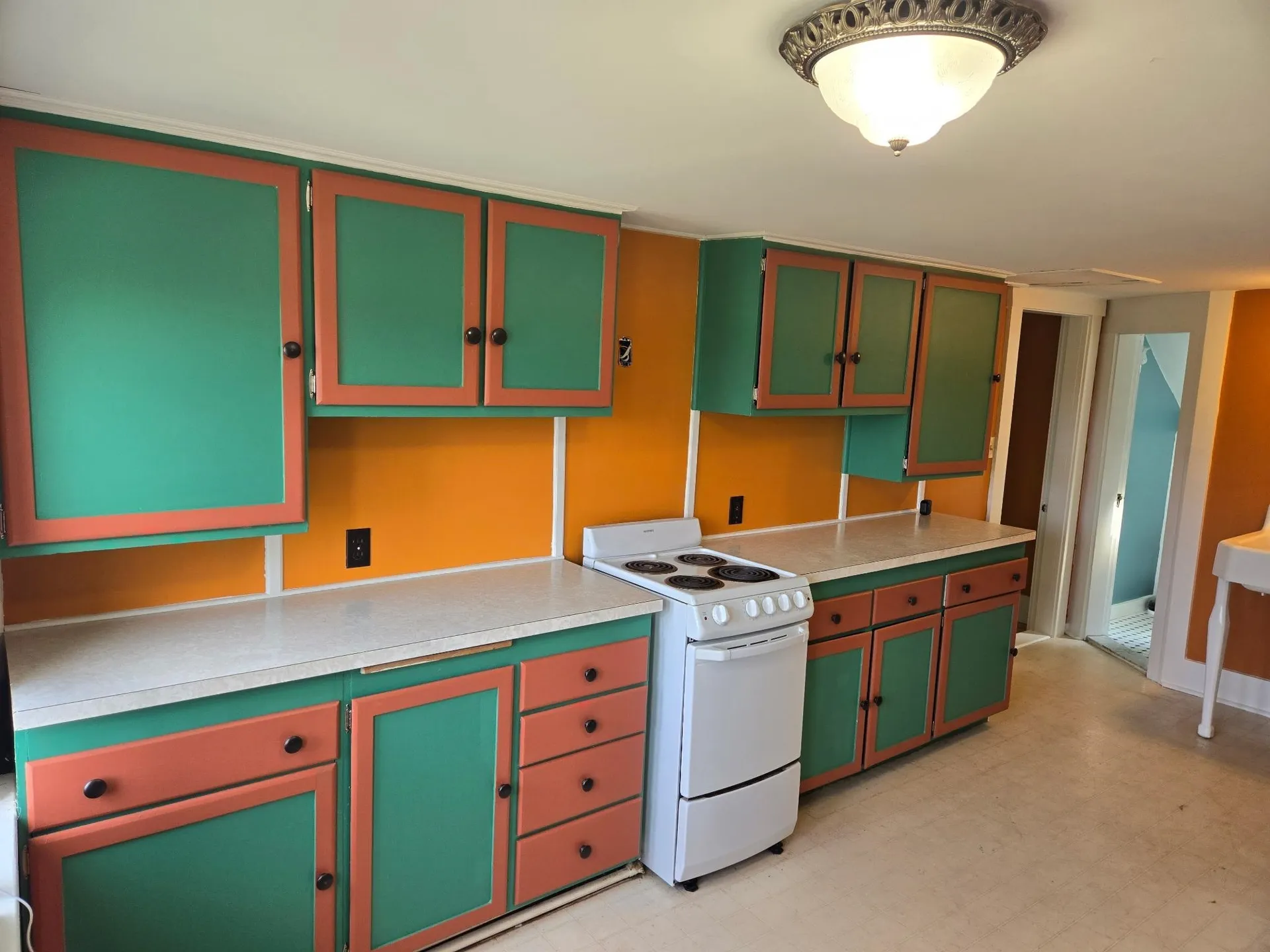 388 Old Homestead Highway Swanzey NH 03446