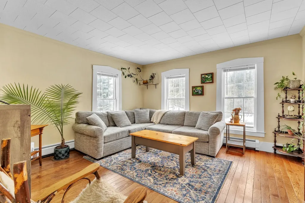 10 Sterling Hill Road Barre Town VT 05641