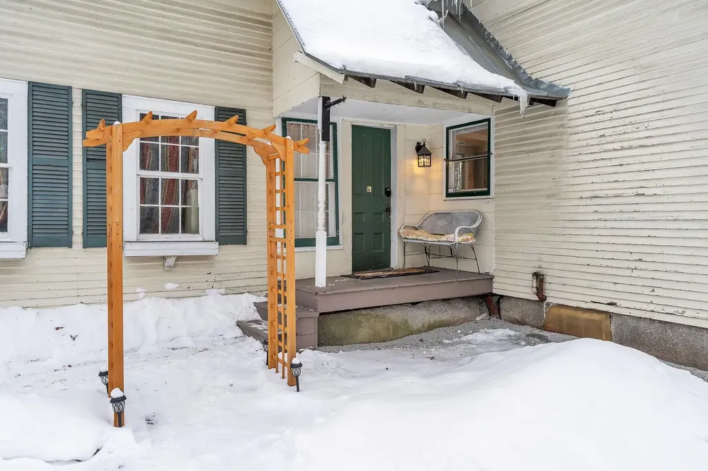 10 Sterling Hill Road Barre Town VT 05641