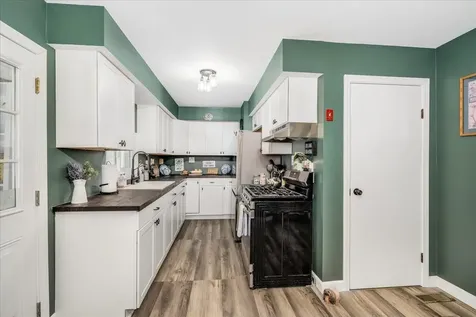 29 Lane Road Raymond NH 03077