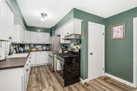 29 Lane Road Raymond NH 03077
