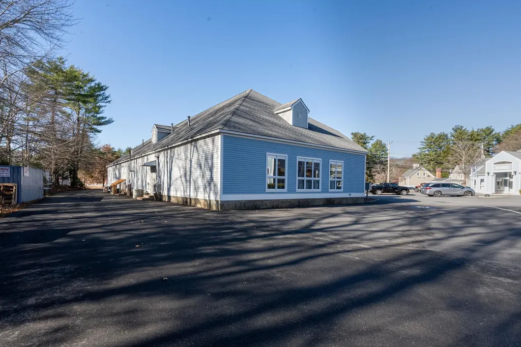 105 Lafayette Road Hampton Falls NH 03844