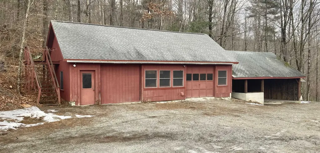 395 Savage Road Milford NH 03055
