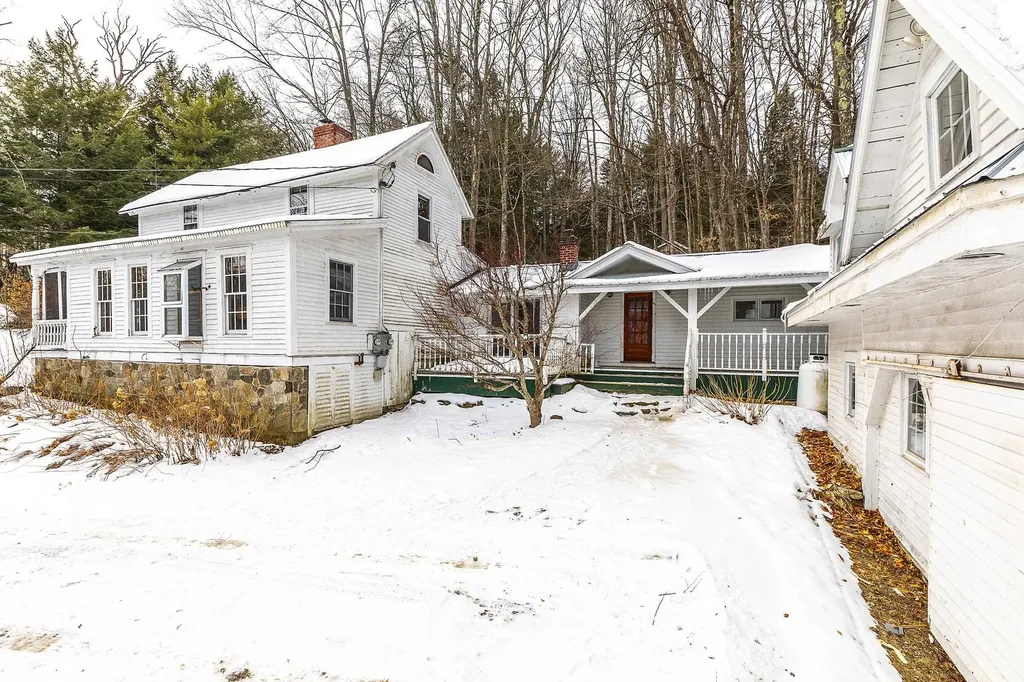 290 Melendy Hill Road Londonderry VT 05155