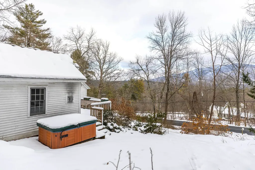 290 Melendy Hill Road Londonderry VT 05155