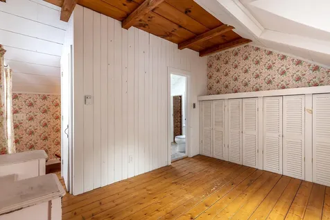 290 Melendy Hill Road Londonderry VT 05155