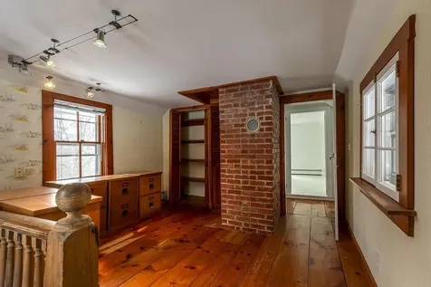 290 Melendy Hill Road Londonderry VT 05155