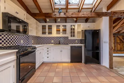 290 Melendy Hill Road Londonderry VT 05155