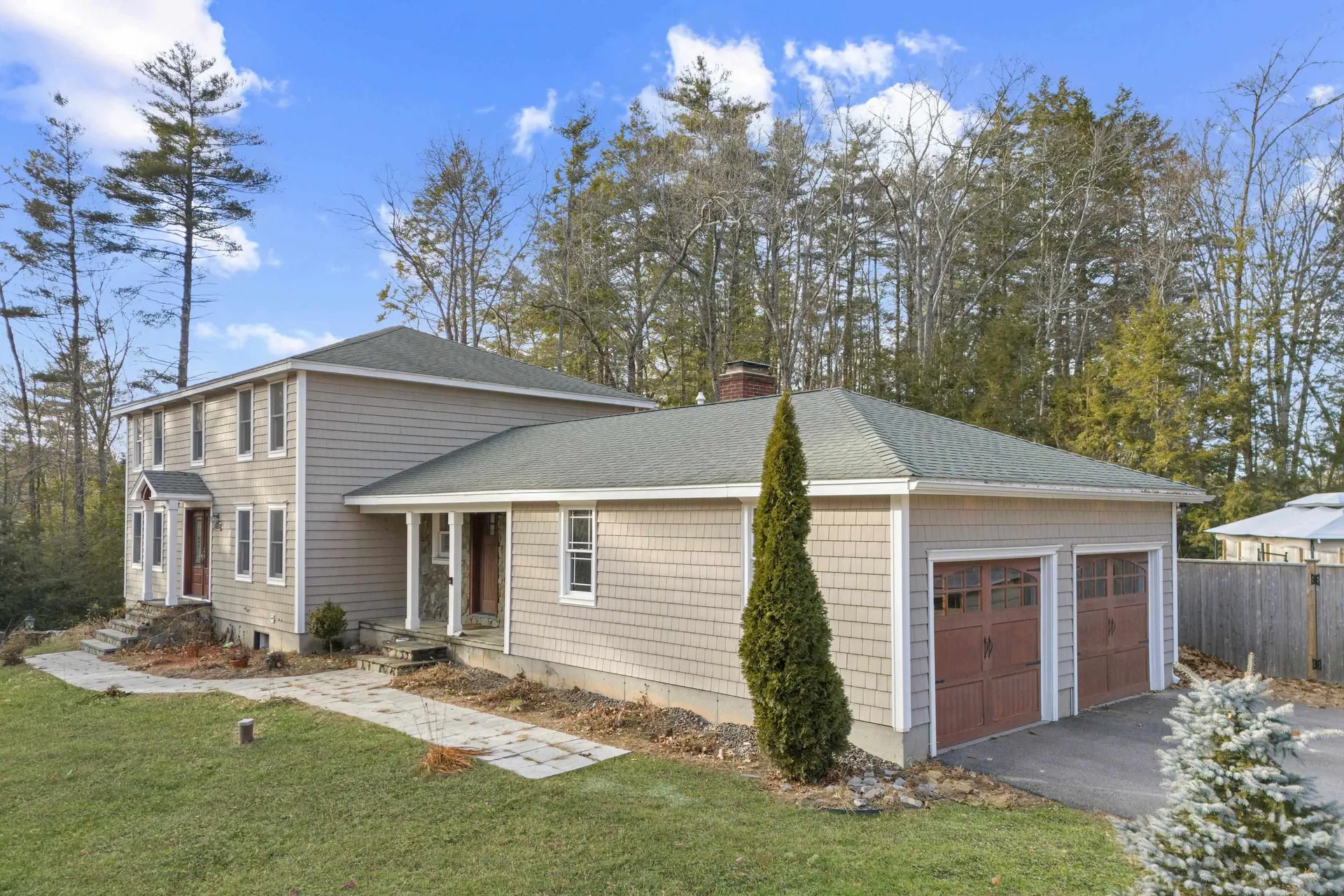 24 Hemlock Circle Sandown NH 03873