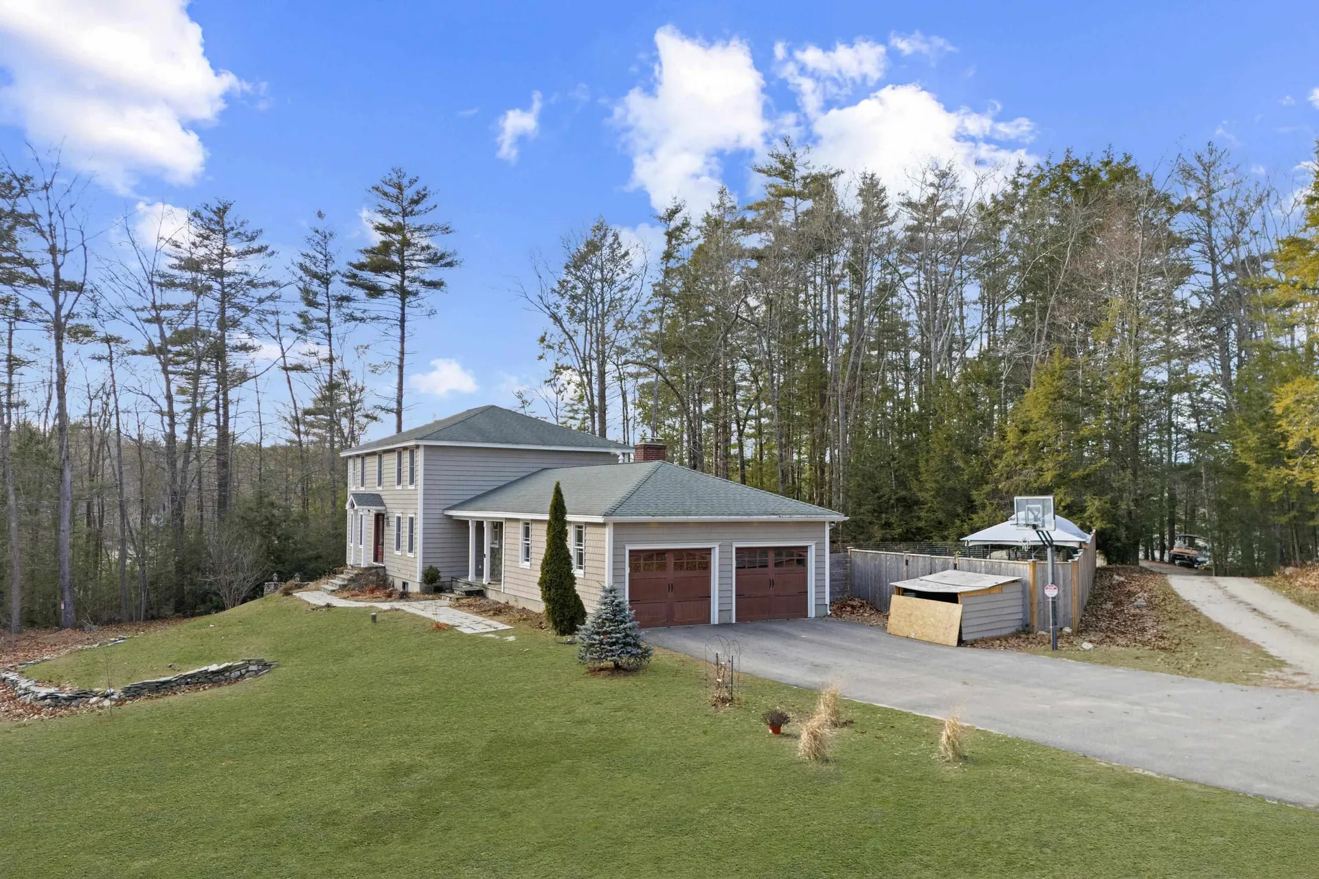 24 Hemlock Circle Sandown NH 03873