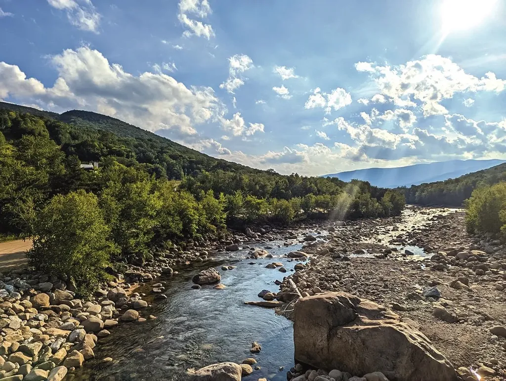 2b Firelight Lane Lincoln NH 03251