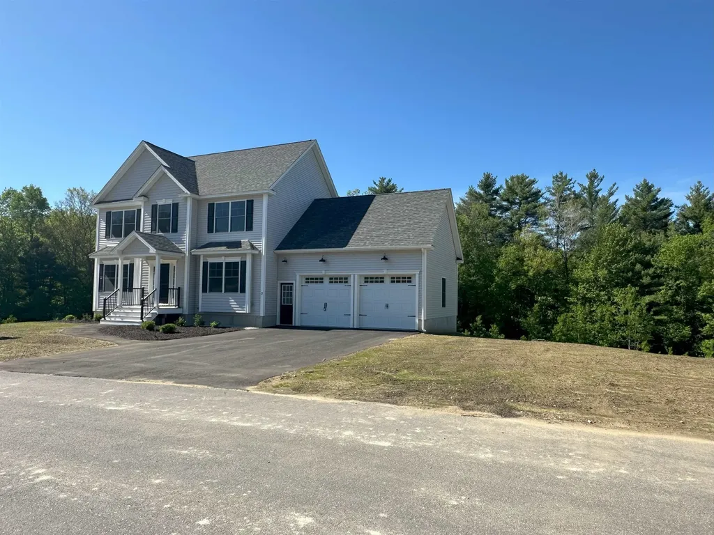 7 Shelburne Lane Concord NH 03301