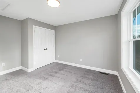 7 Shelburne Lane Concord NH 03301