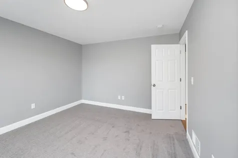 7 Shelburne Lane Concord NH 03301