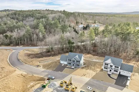 7 Shelburne Lane Concord NH 03301