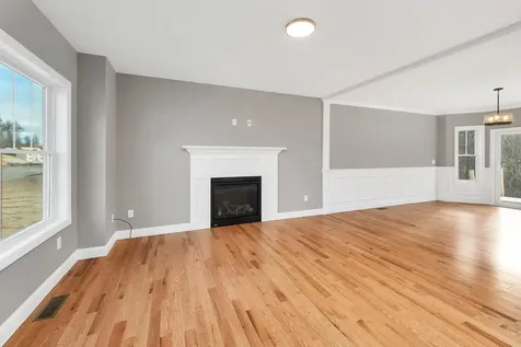 7 Shelburne Lane Concord NH 03301