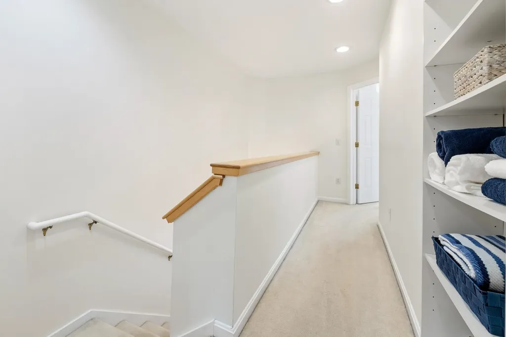 86 Barrister Drive Hartford VT 05001