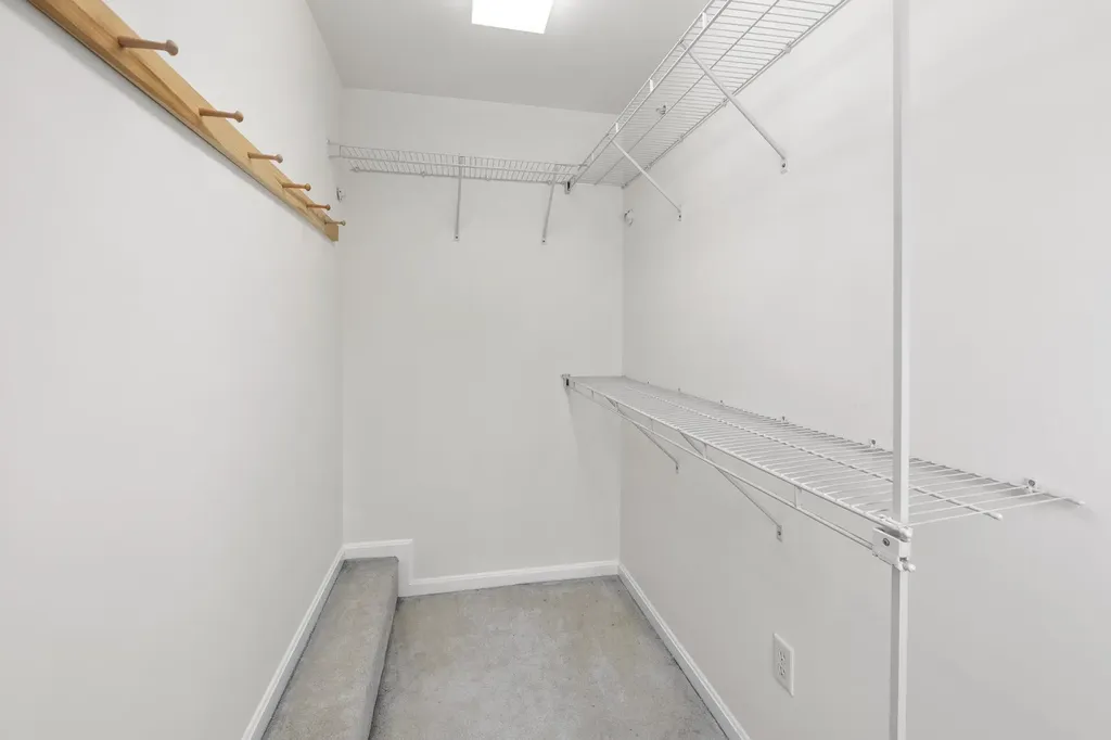 86 Barrister Drive Hartford VT 05001