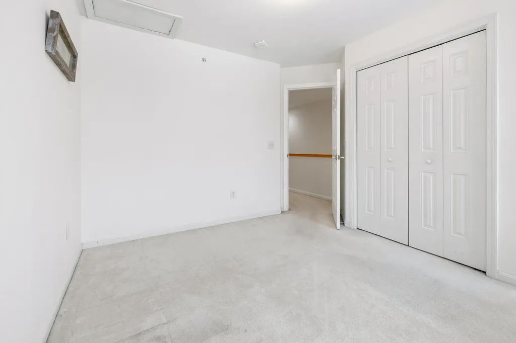86 Barrister Drive Hartford VT 05001