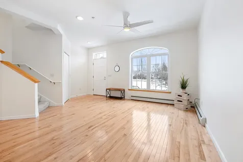 86 Barrister Drive Hartford VT 05001