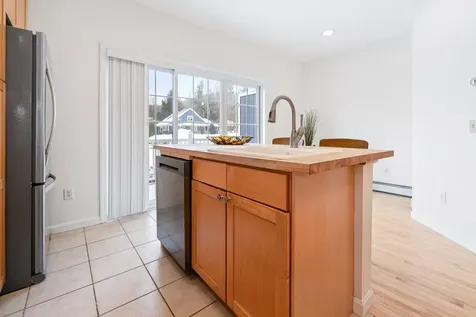 86 Barrister Drive Hartford VT 05001