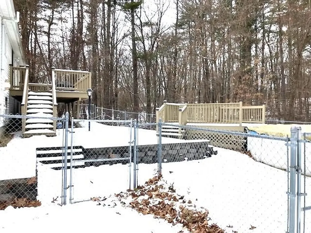 4 Blueberry Road Windham NH 03087