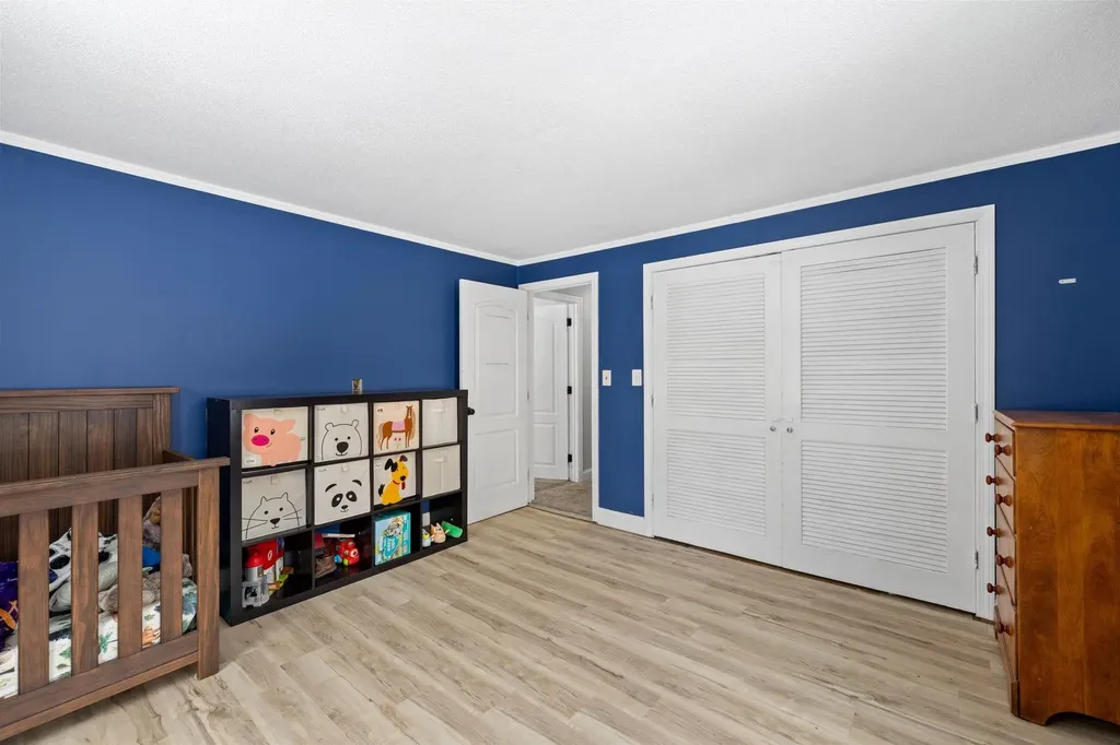 240 Leda Avenue Manchester NH 03104