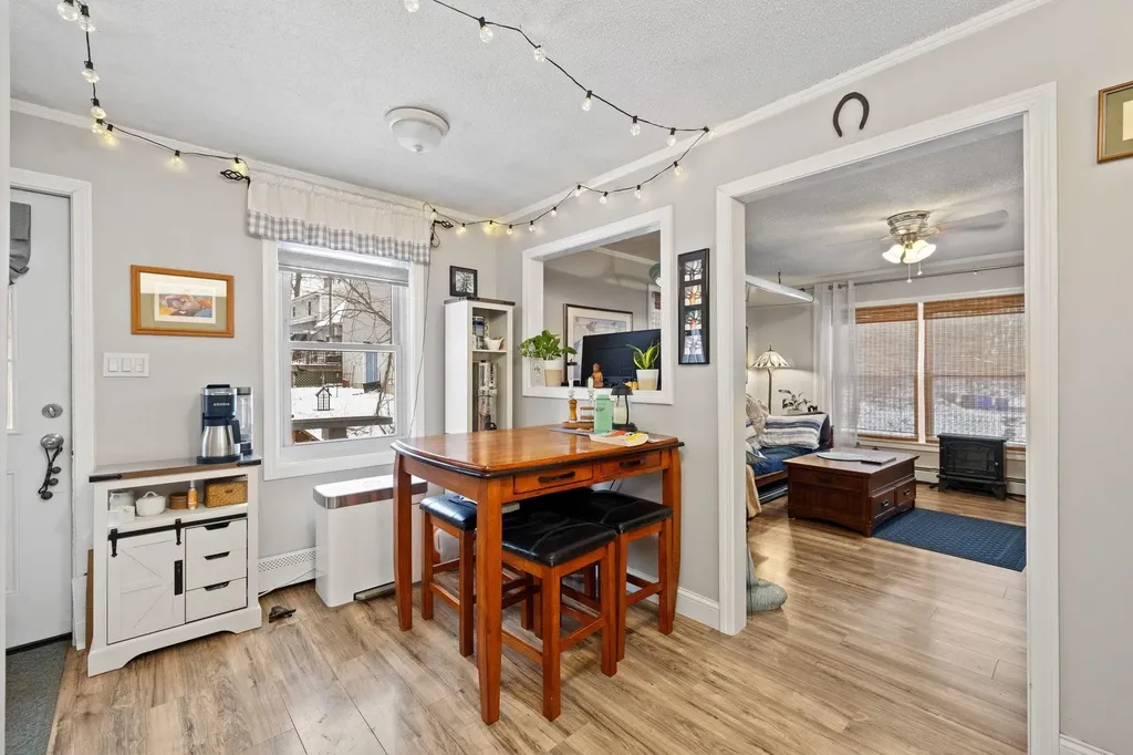 240 Leda Avenue Manchester NH 03104