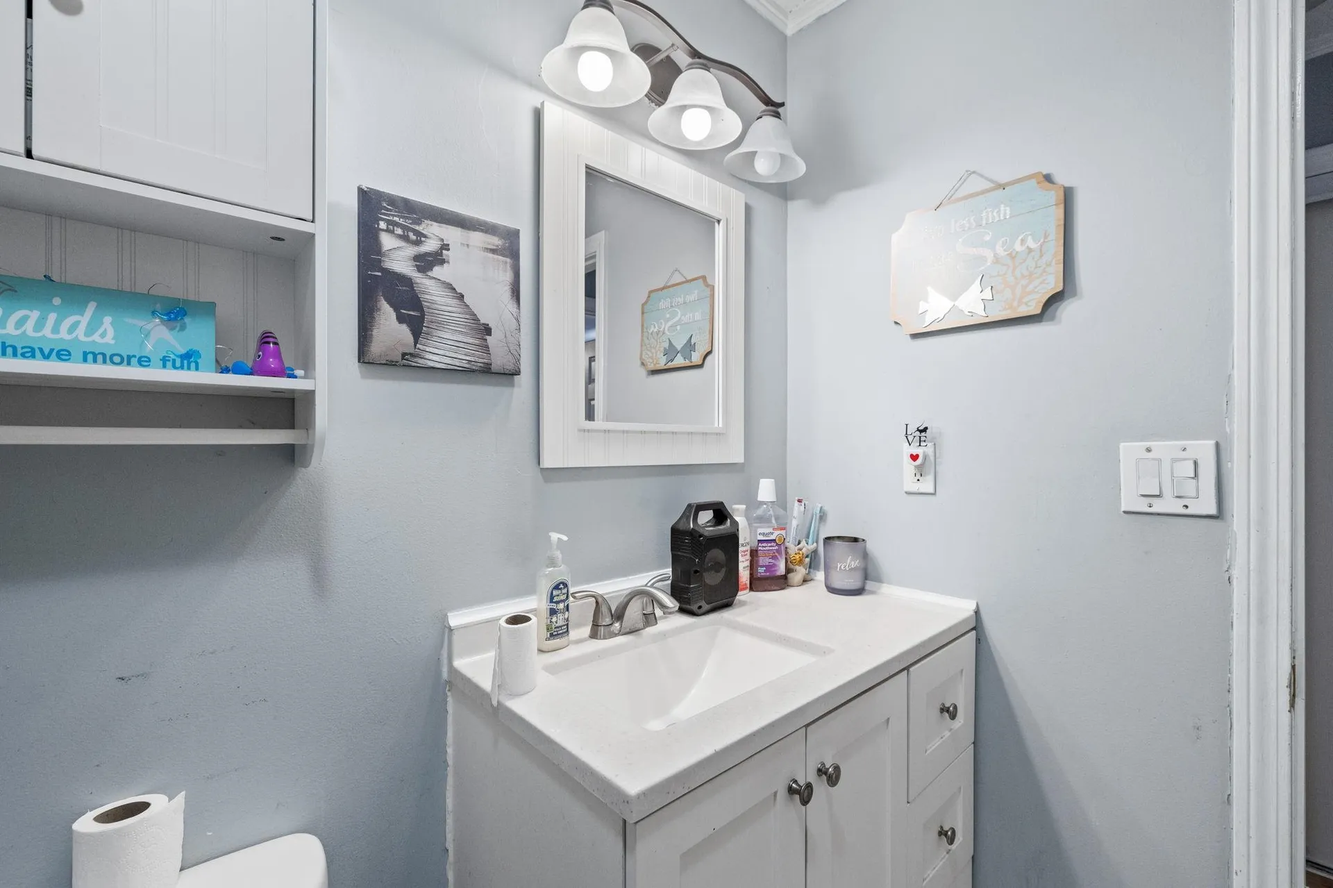 240 Leda Avenue Manchester NH 03104